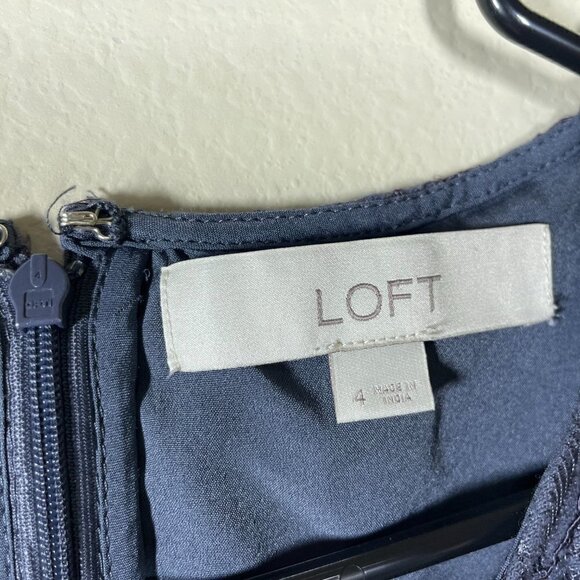 LOFT Floral lace Dress ruffle sleeves Dusty blue/gray size: 4 - Picture 3 of 5